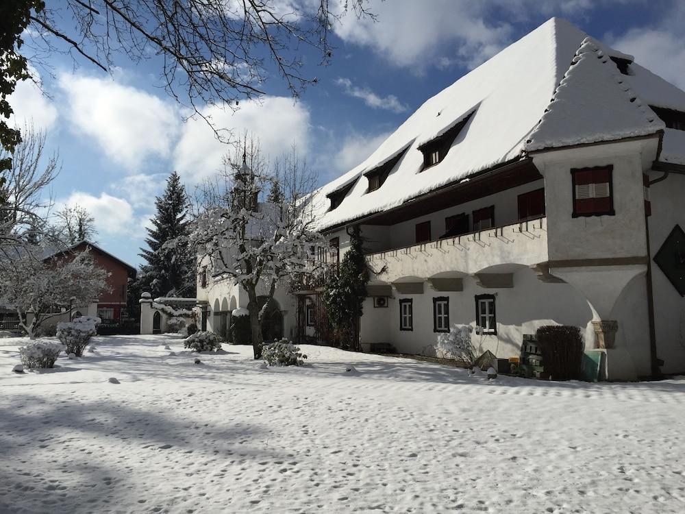 Pörtschach am Wörthersee Hotel Schloss Leonstain מראה חיצוני תמונה